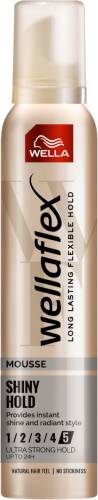 Spuma pentru par cu grad de fixare 5 Shiny Hold Wellaflex, 200ml, Wella